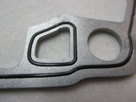 Suzuki RG500 Zylinderfußadapterplatten / Spacerplatten in 2mm