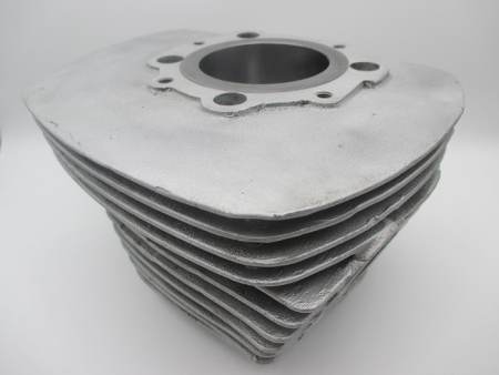 Suzuki GT500 Zylinder bohren und honen bis 0,5mm