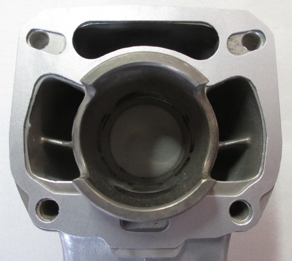 Aprilia RS125 Zylinderfußadapterplatte / Spacerplatte in 1mm